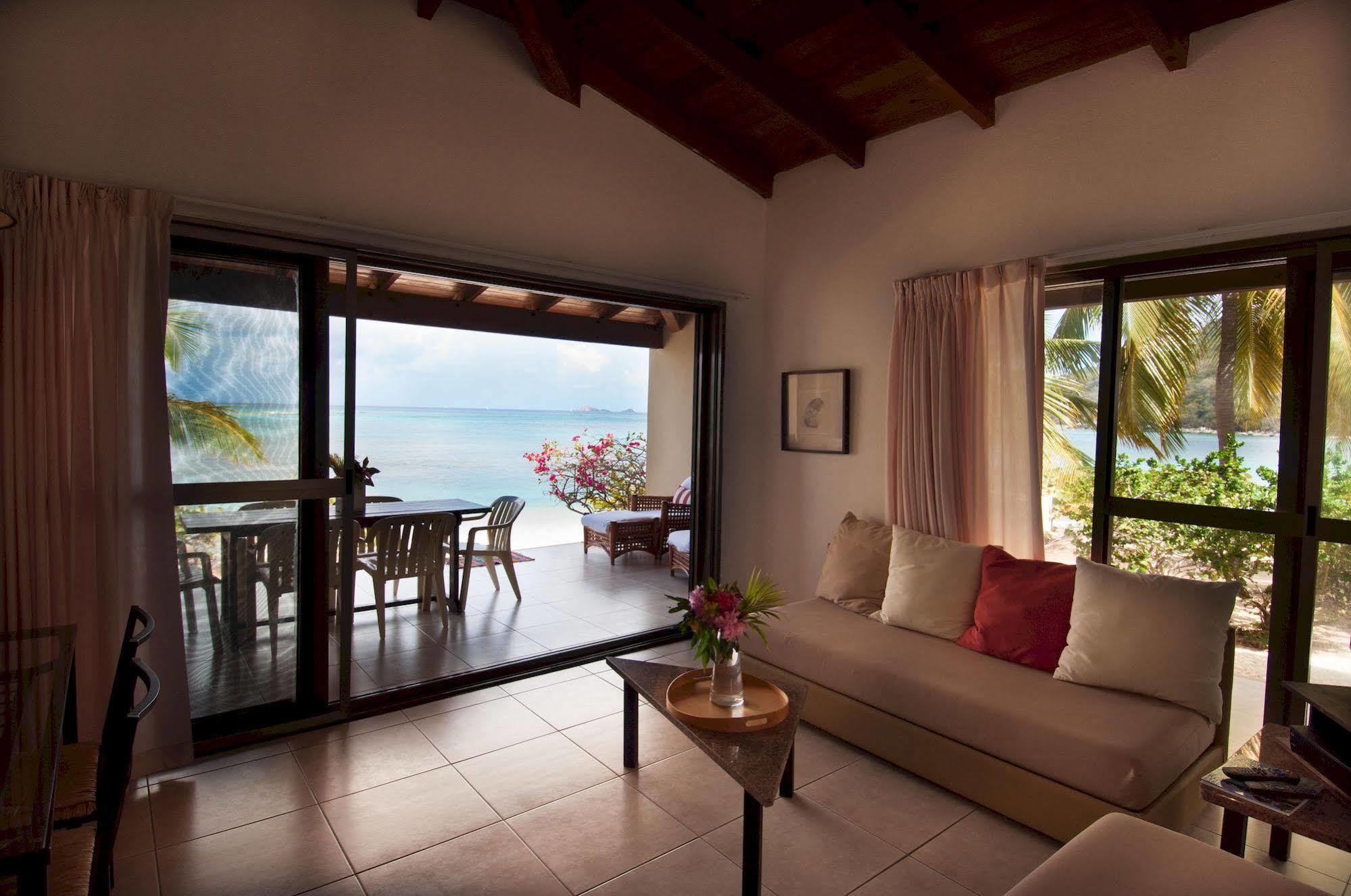 Mango Bay Resort Спаниш-Таун Экстерьер фото